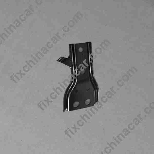 Zespół lewego wspornika łączącego środkowego tunelu - T15-5301020